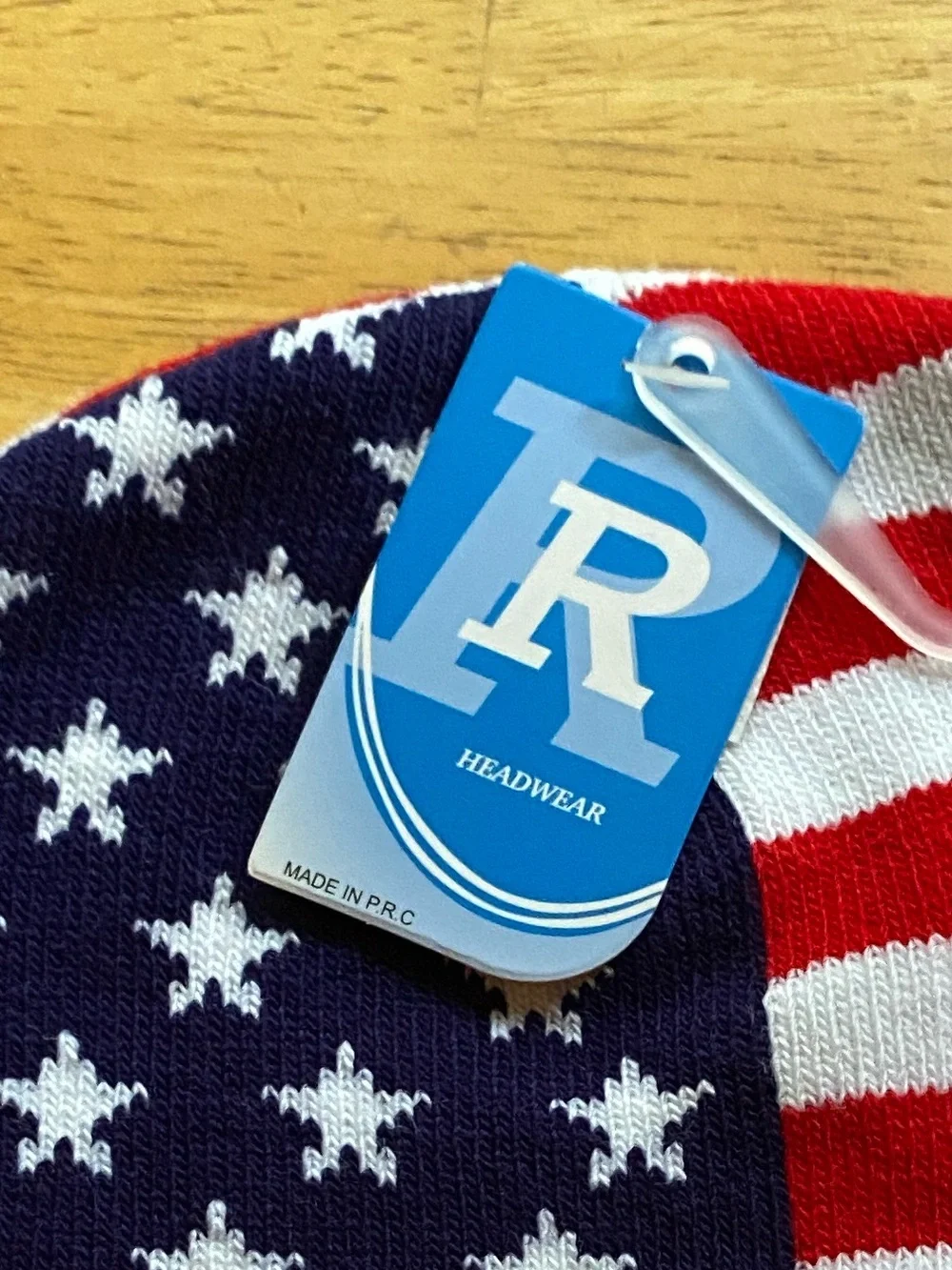 ! R headwear Patriotic Knit Beanie. Red White Blue.OS. Unbranded Acrylic